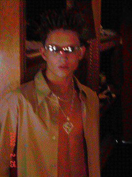 chris10.gif